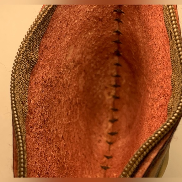 Leather PANDA Stitched Coin Purse with Lining and Zipper Closure - Picture 6 of 6